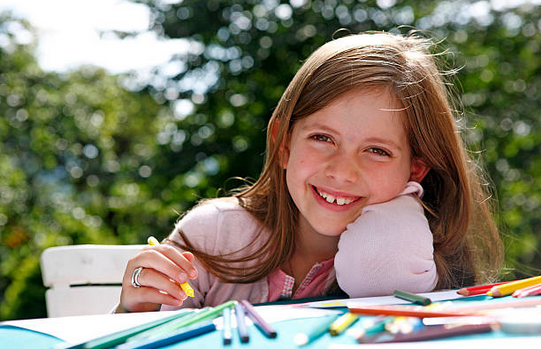 Bien-être en vacances : que penser des devoirs de vacances ?